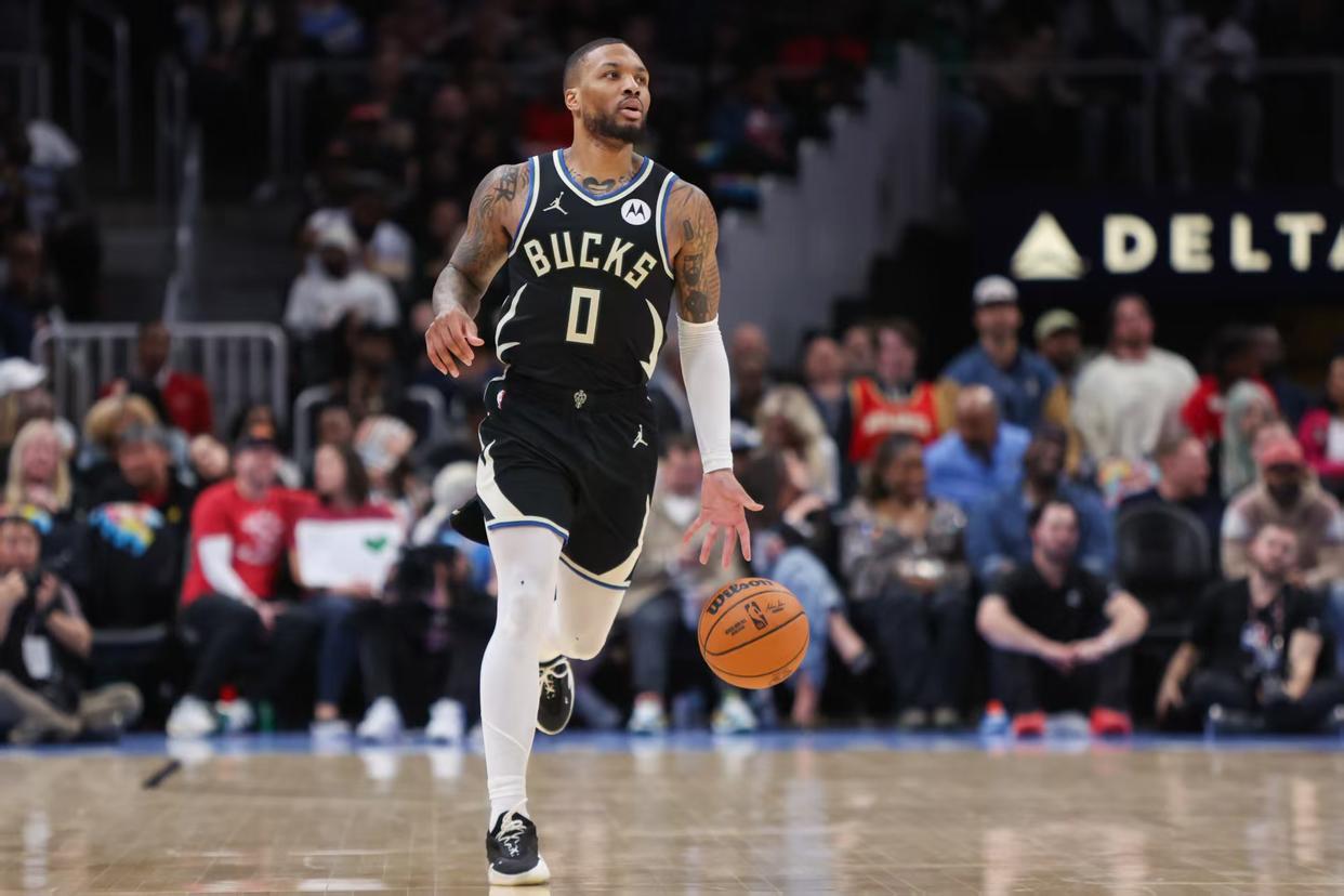 字母哥迎来五赛季出色发挥，FPX观众热烈欢呼！赛场气氛高涨