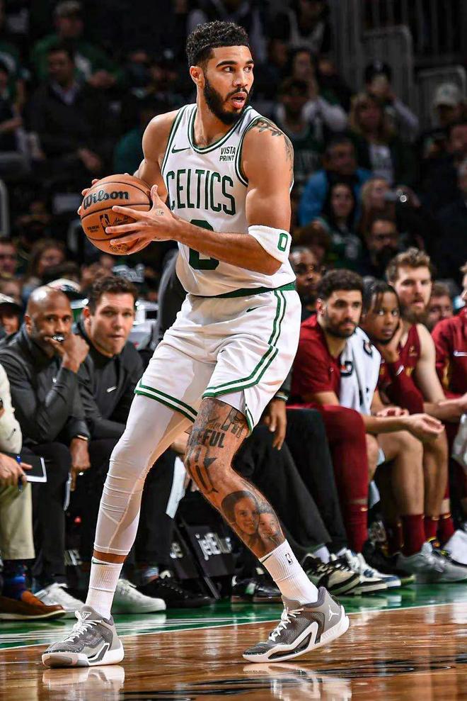 官方网站-包含塔图姆重要时刻败北，SKT带队取胜！热度持续攀升的词条-官方网站